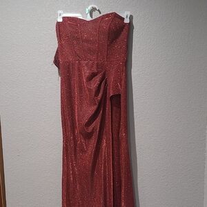 Elegant Red Glitter Evening Gown